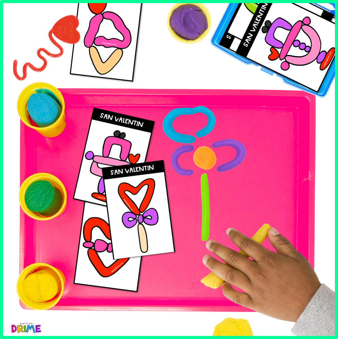Jugando con plastilina|San valentin
